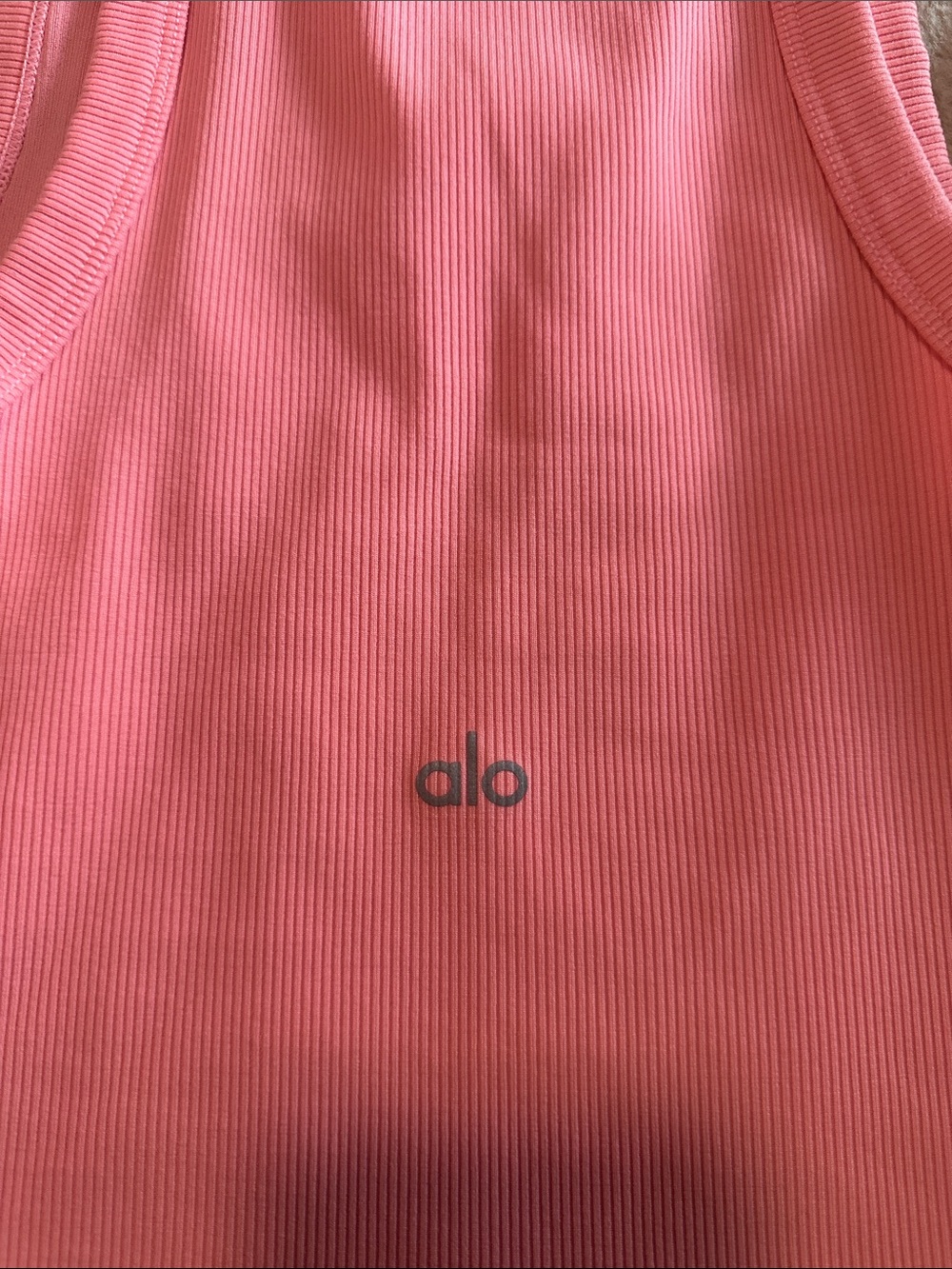 Alo Yoga Neon Bubblegum Pink Goddess Tank Womens size Small Sold Out - Picture 4 of 7